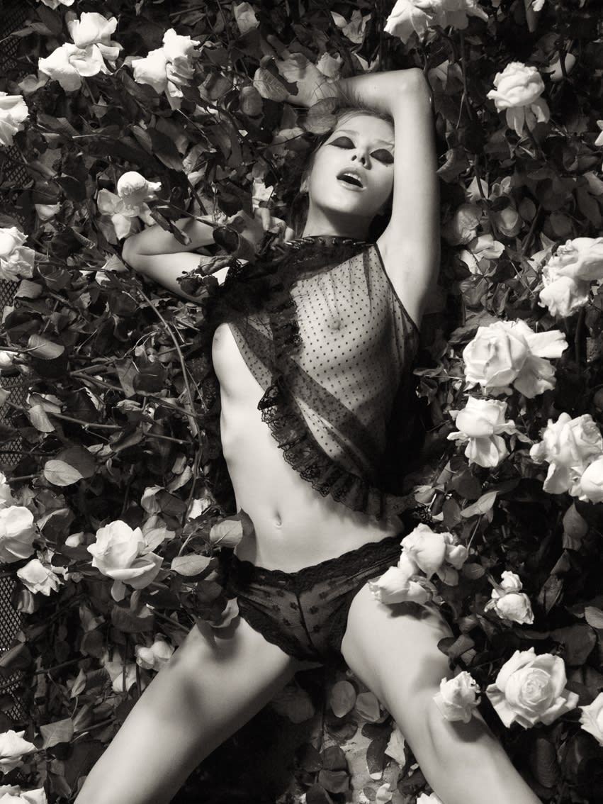 Bettina Rheims, L'oeuvre au blanc / Whitening, 2009