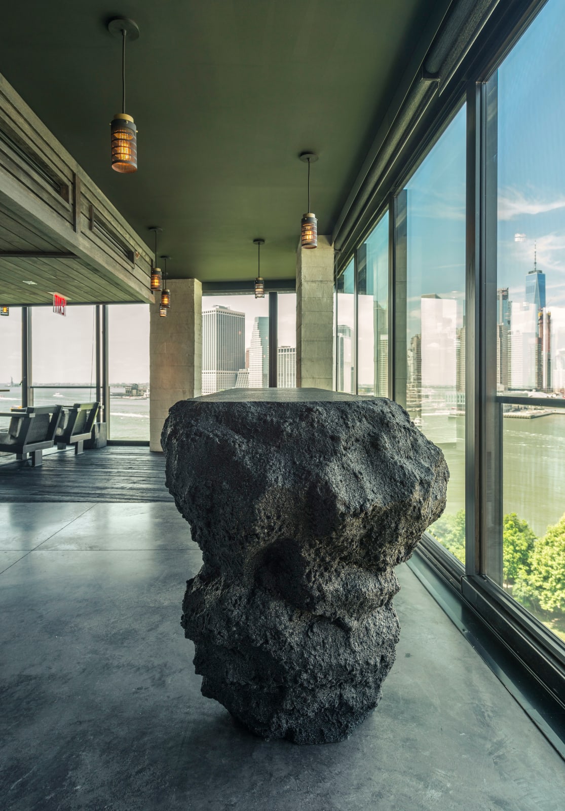 Fernando Mastrangelo, Petra High Table (1 Hotel)