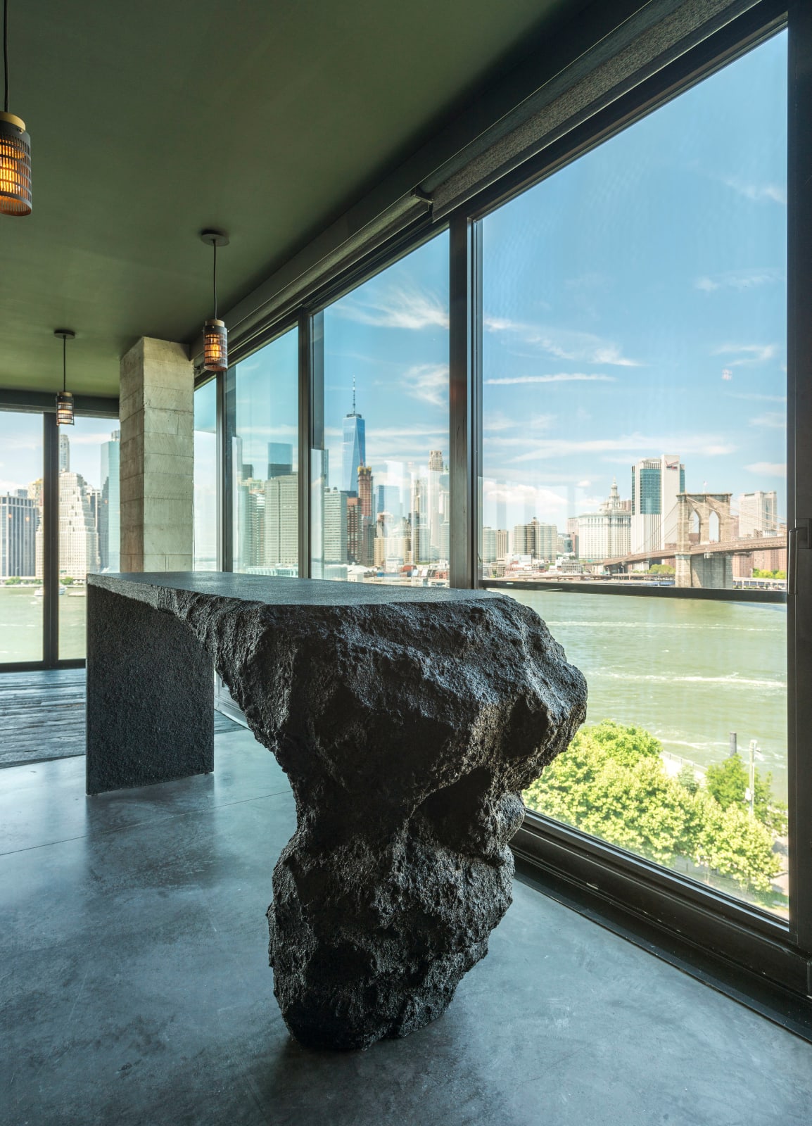 Fernando Mastrangelo, Petra High Table (1 Hotel)