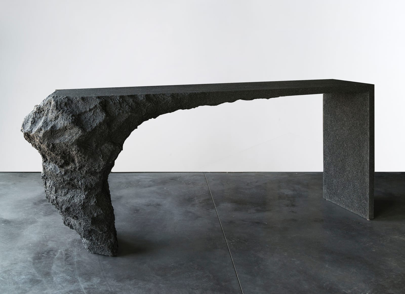 Fernando Mastrangelo, Petra High Table (1 Hotel)