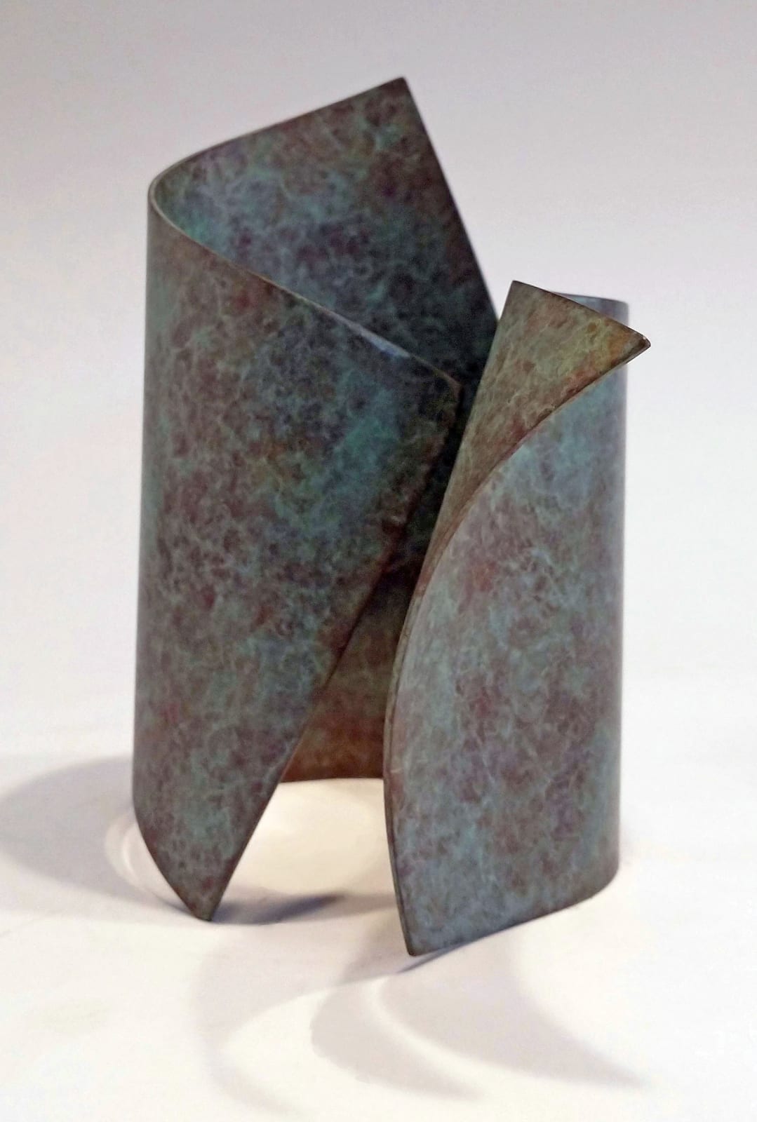 Frank Morbillo, Looking In, 2024