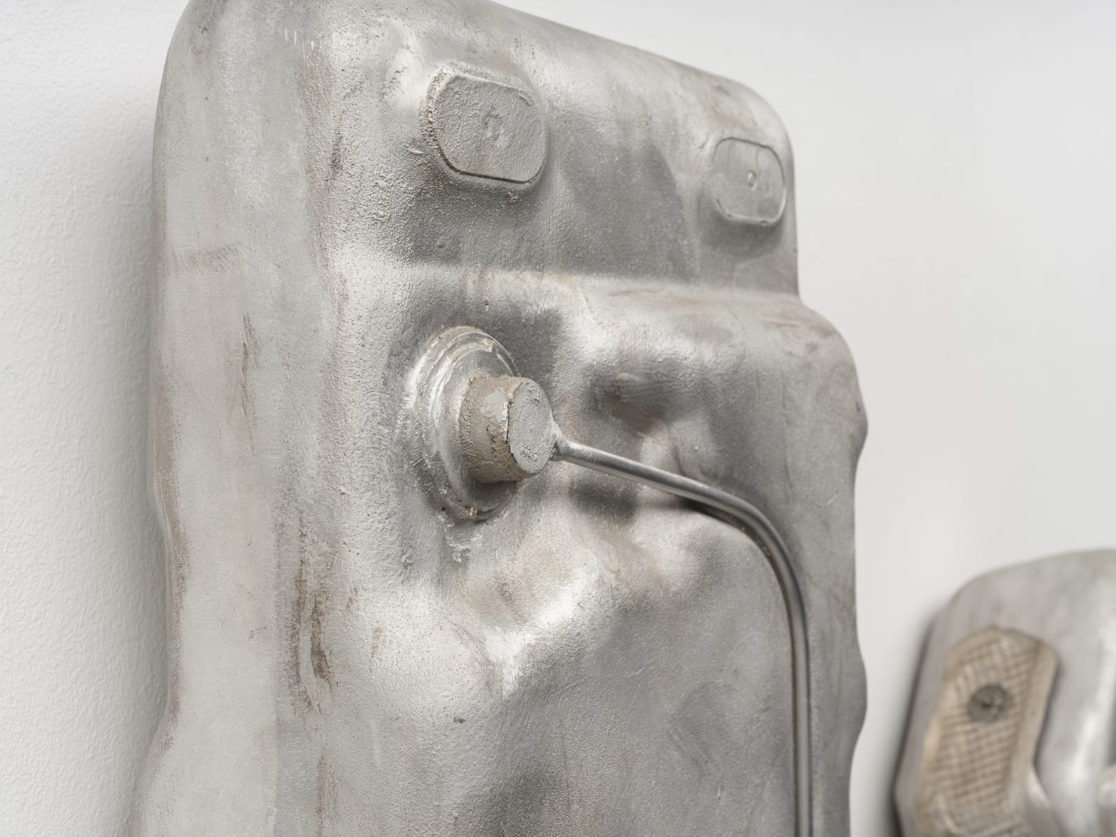 Michael Sailstorfer, Tank A1, 2025