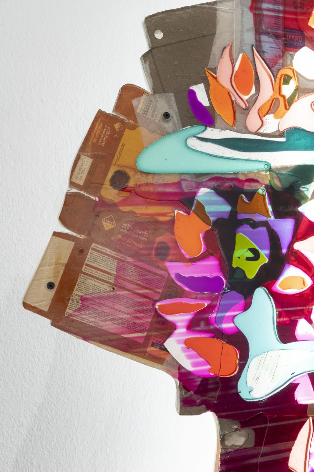 Neïl Beloufa, Small flowers C, 2021