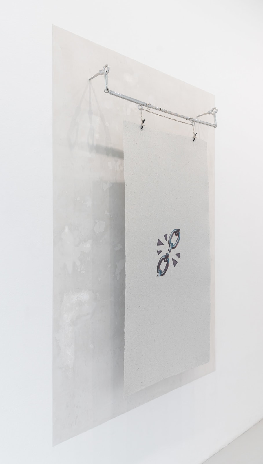 Rosanna Marie Pondorf, Wertschöpfungspapier [broken chain], 2024