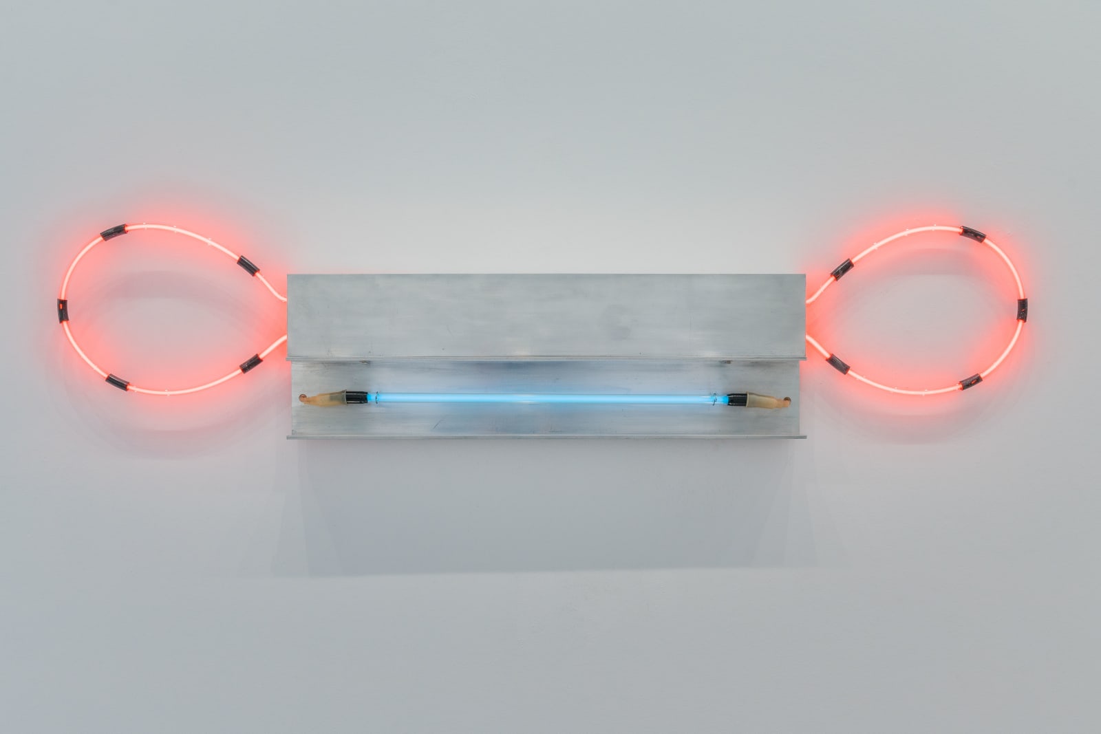 Keith Sonnier, Double Loop, 1989