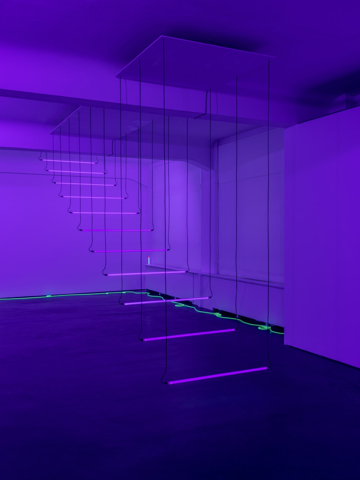 Brigitte Kowanz, Light Steps, 1990