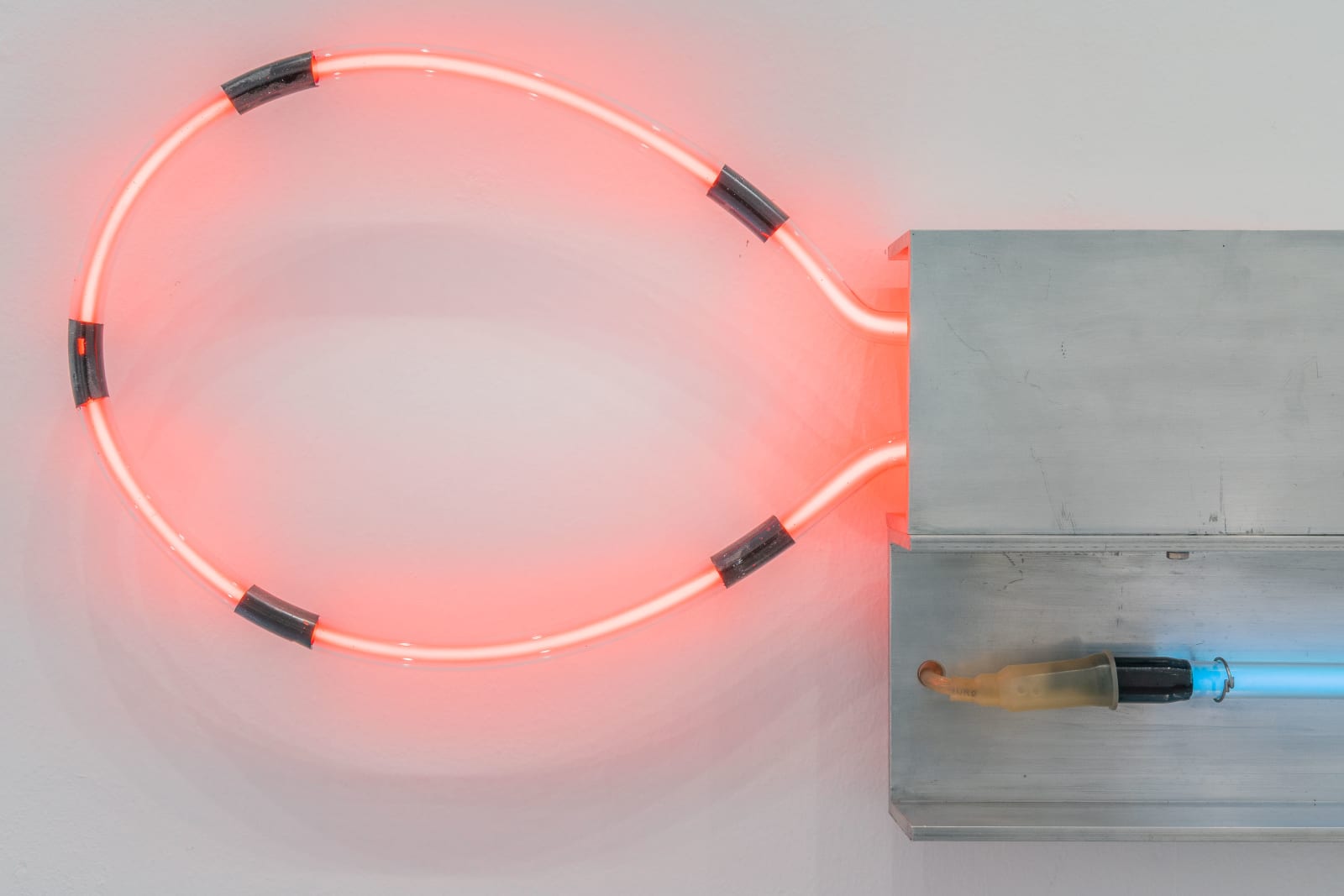 Keith Sonnier, Double Loop, 1989