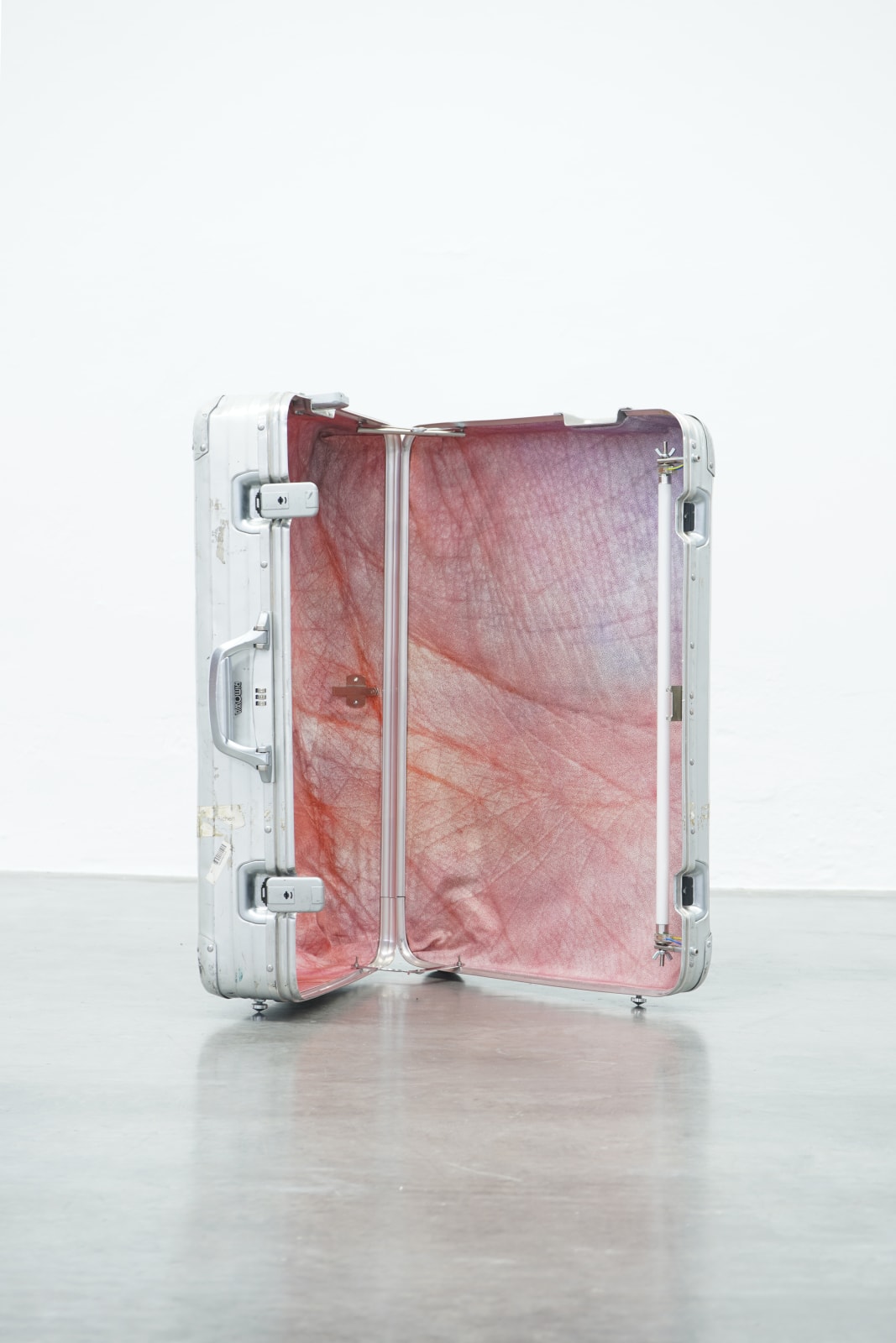 Ju Young Kim, Unsent Parcel, 2022