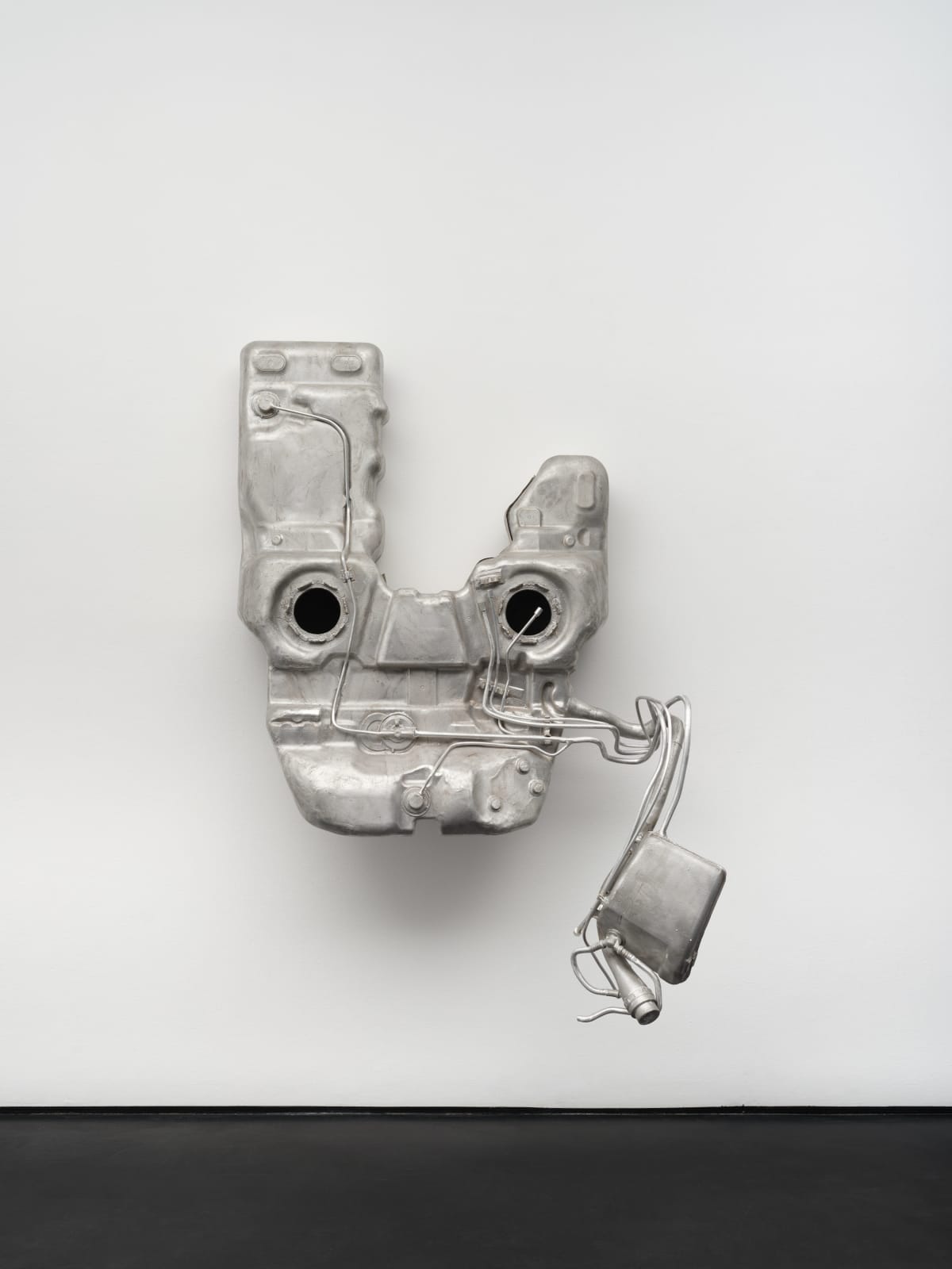 Michael Sailstorfer, Tank A1, 2025