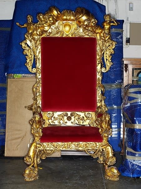 Henry Leutwyler, Michael Jackson's Gold Throne, 2009