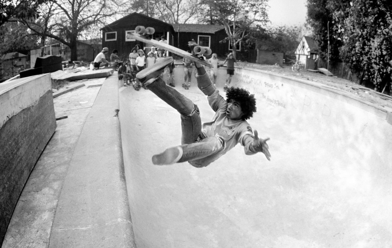 Hugh Holland, Backyard Pool Bail, San Fernando Valley, 1977