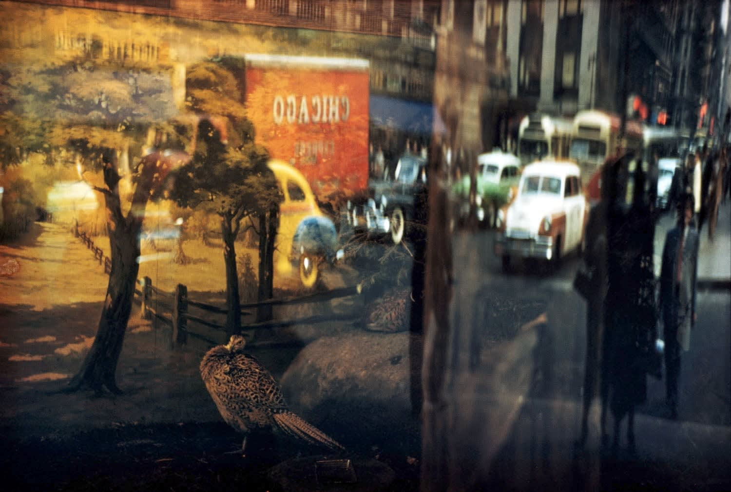 人気No.1 Ernst Haas, M+B | 1952 NY, Street, 42nd - Reflection アート・デザイン・音楽