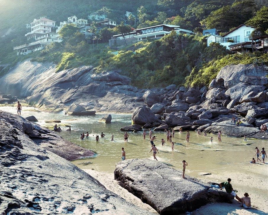 Massimo Vitali, Prainha Beach, Itacoatiara, Brazil (#4696), 2013