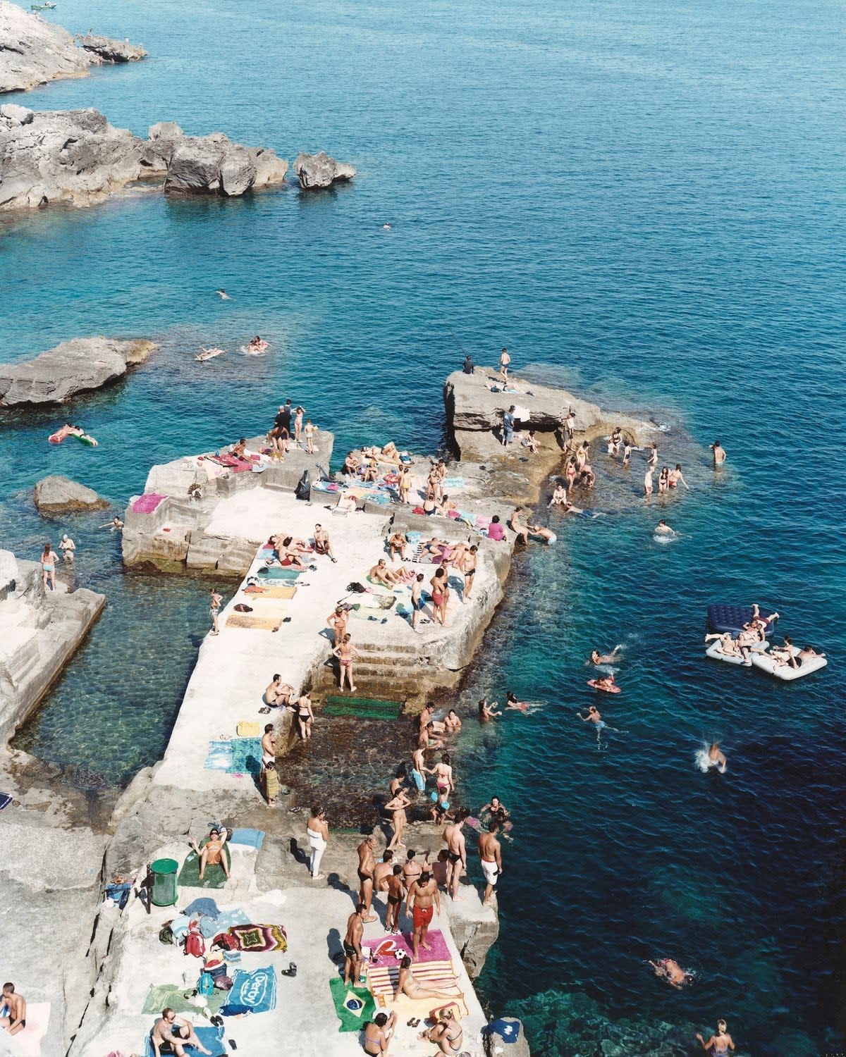 Massimo Vitali, Hammerhead Inflatable, Italy (#4208), 2012