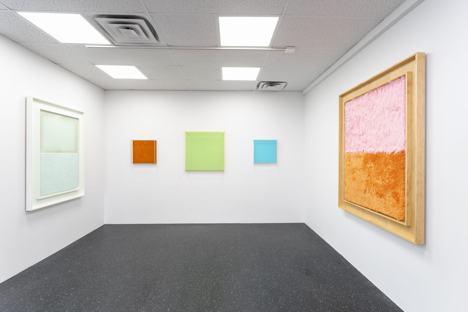 Andy Coolquitt, green weave vitrine, 2018