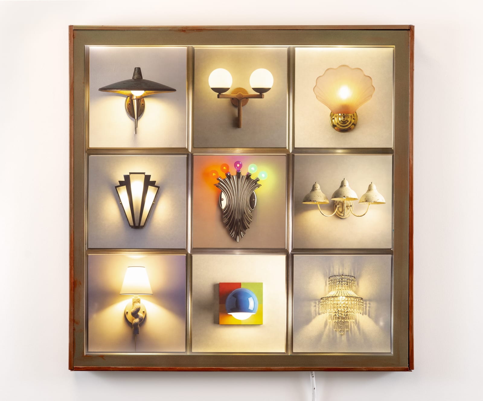 Lindsey Lascaux, Lamps lamp, 2025