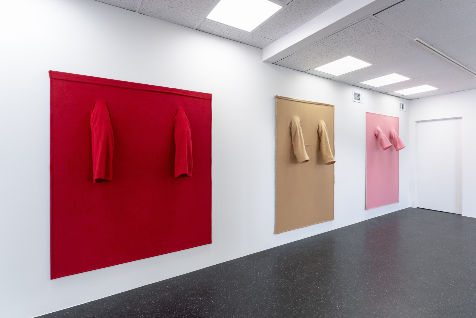 Andy Coolquitt, Monochrome - dp, 2015