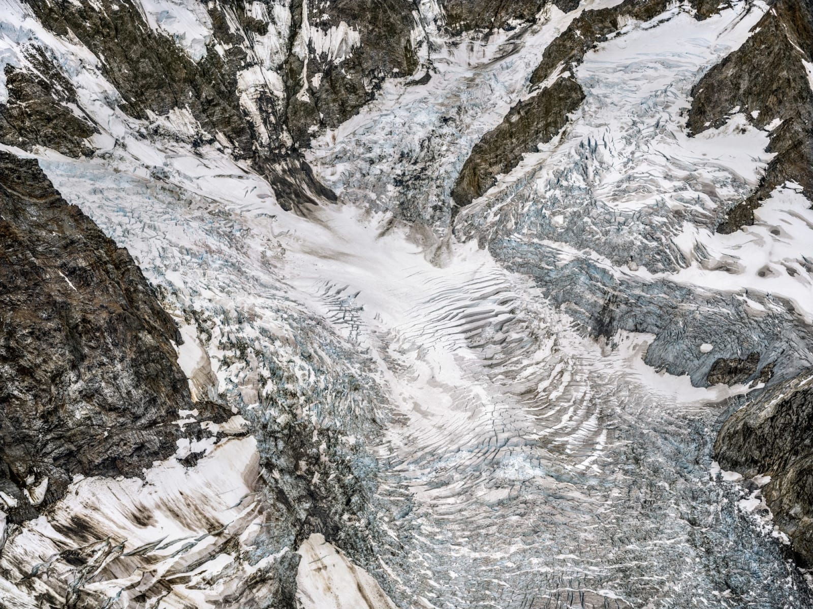 Edward Burtynsky, Coast Mountains #13, Mount Waddington Glacier, British Columbia, Canada, 2023
