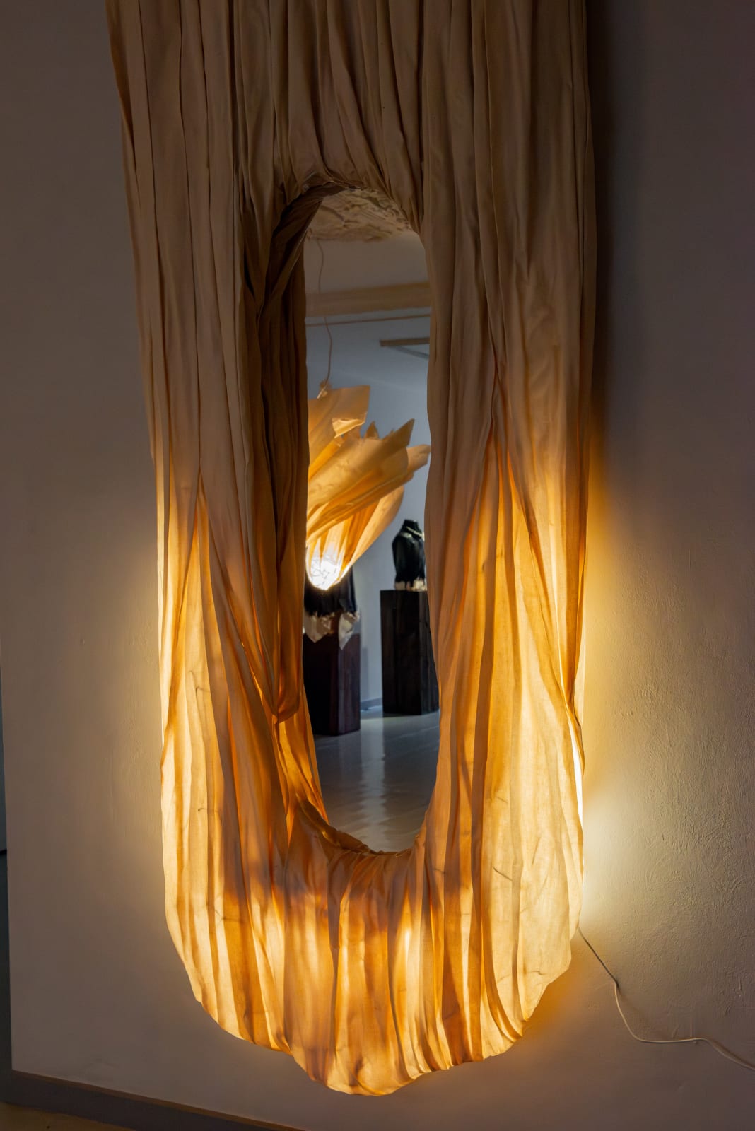 Olexandr Pinchuk, Mirror, Iron & Canvas #1, 2024