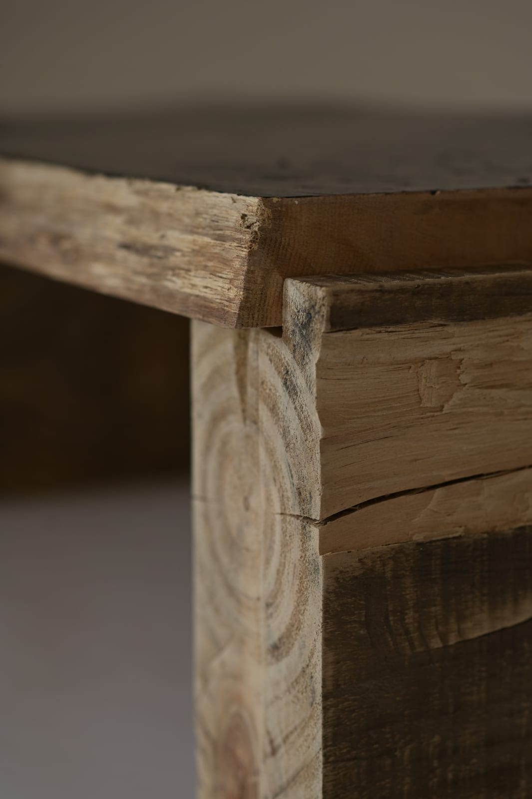 Olexandr Pinchuk, Scars Table, 2023