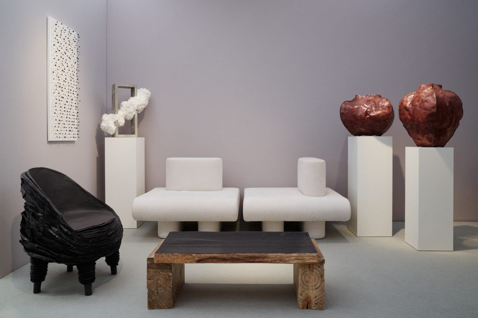 Olga Engel, Flowers chair left headboard, 2021
