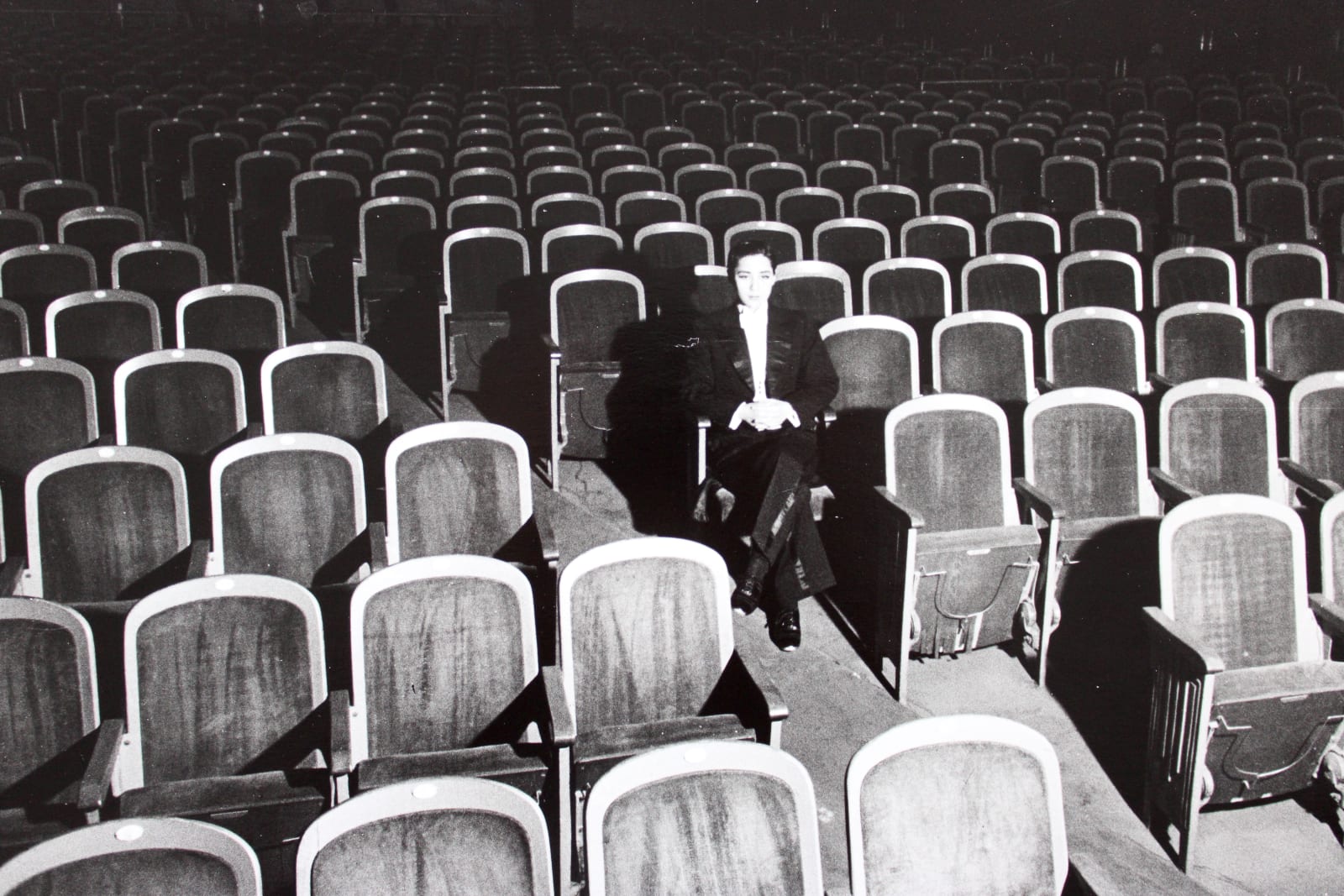 Hiroshi Hamaya, Mizunoe Takiko, star of a girls’ review, at her final show at Kokusai Theater, Asakusa, Tokyo, 1938