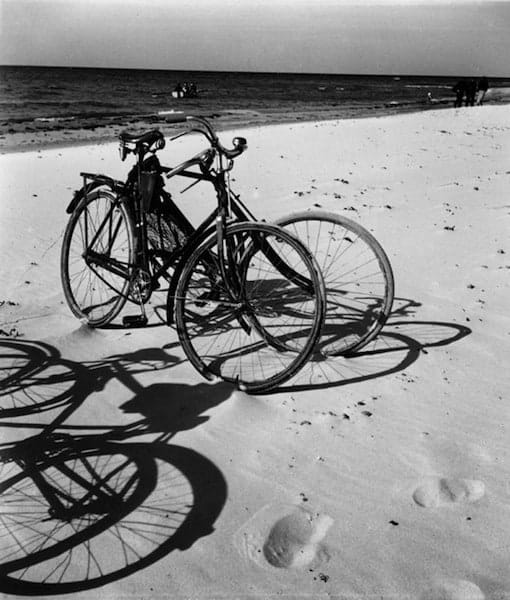 Herbert List, Bicycles at the Sea, Baltic Sea, Germany 1930, 1930