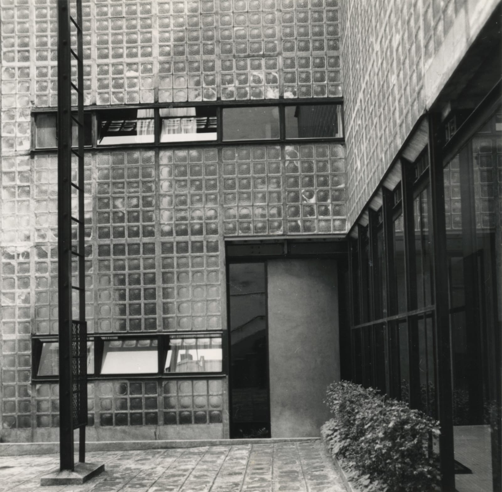 Lucien Hervé, Maison de Verre, Rue St Guillaume, Pierre Chareau