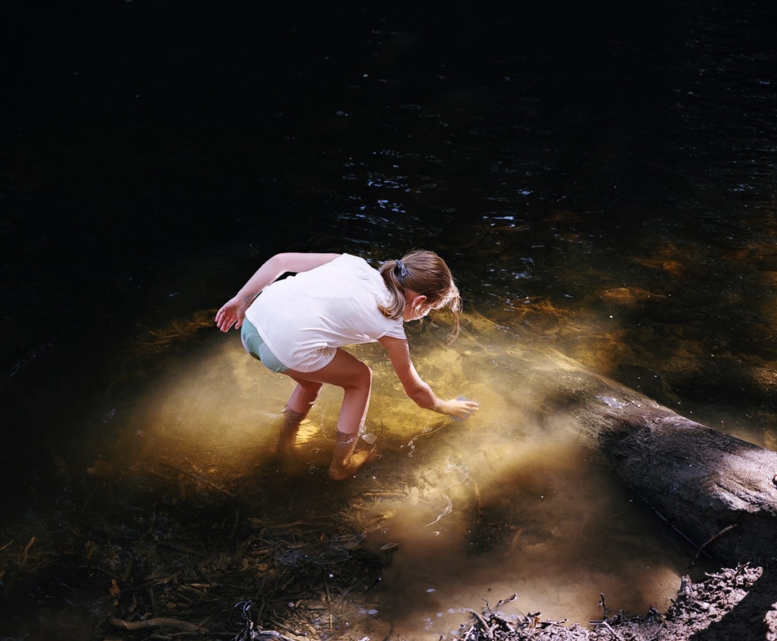 Siân Davey, The River, 2016