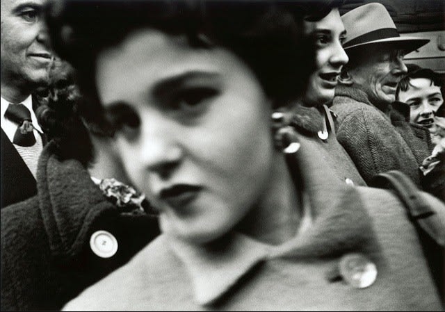 William Klein, Big face, big buttons, New York, 1955