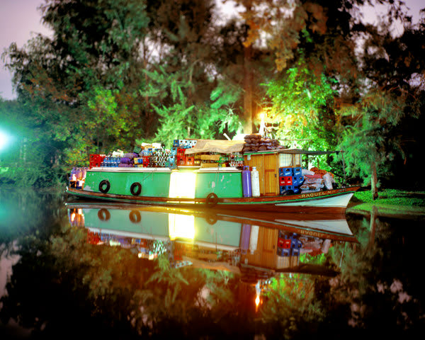 Alejandro Chaskielberg, Grocery Boat Raquel N, 2010