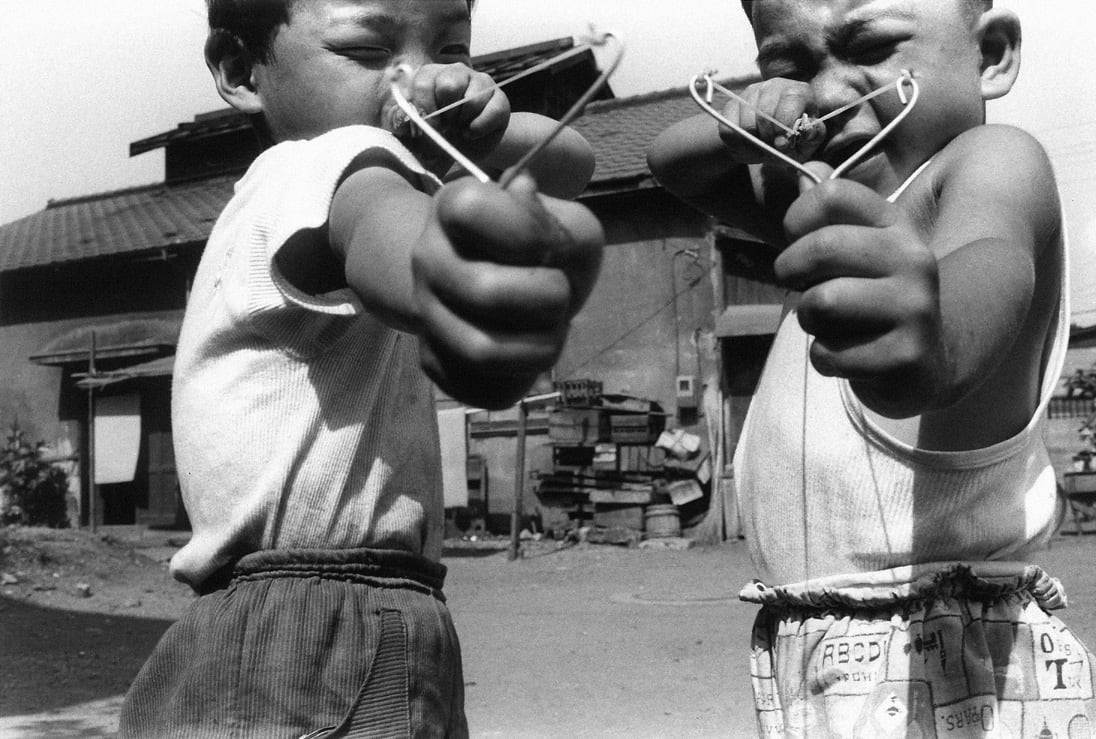 Nobuyoshi Araki, Sachin and His Brother Mabo, 1963