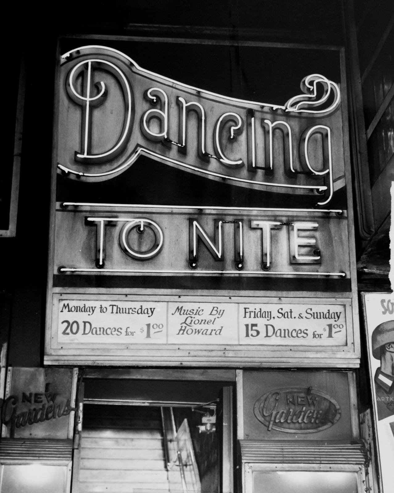 Weegee, “Dancing Tonite”, New Gardens, Times Square, c. 1944