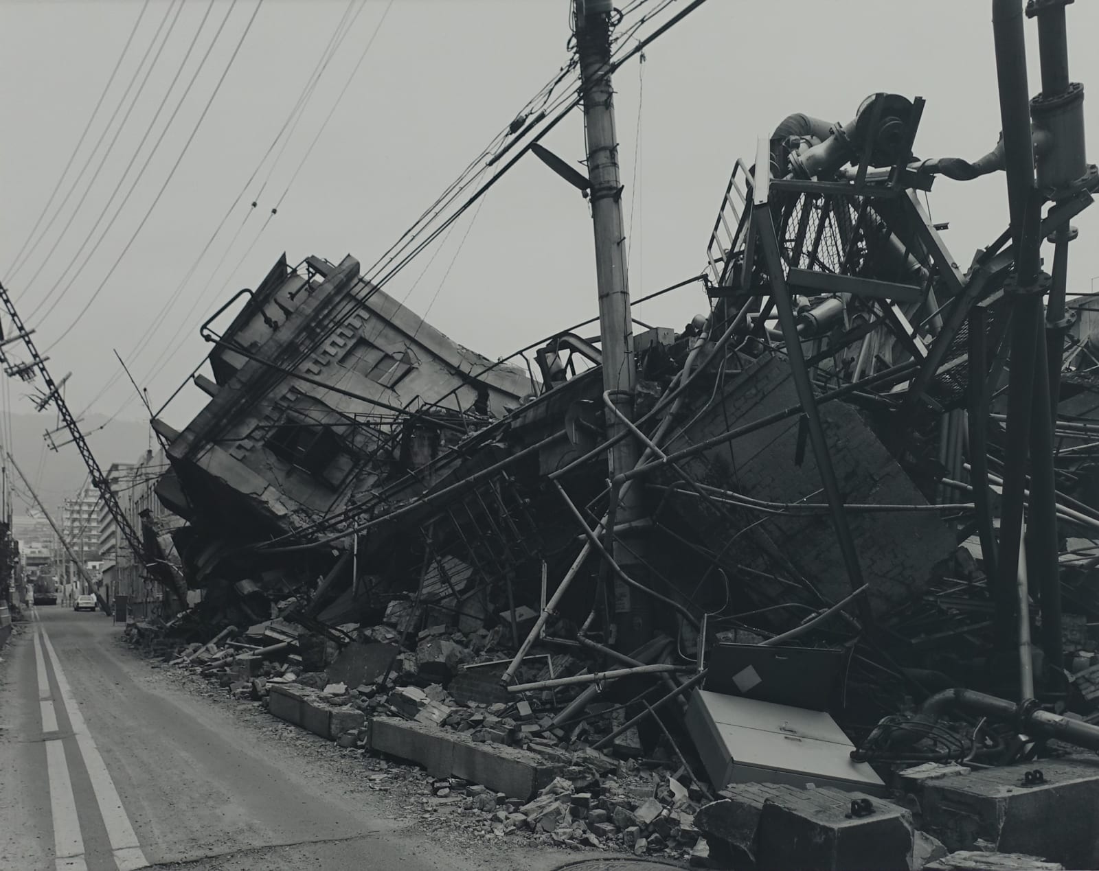 Ryuji Miyamoto, Kobe, After the Earthquake Nagata-Ku, 1995 