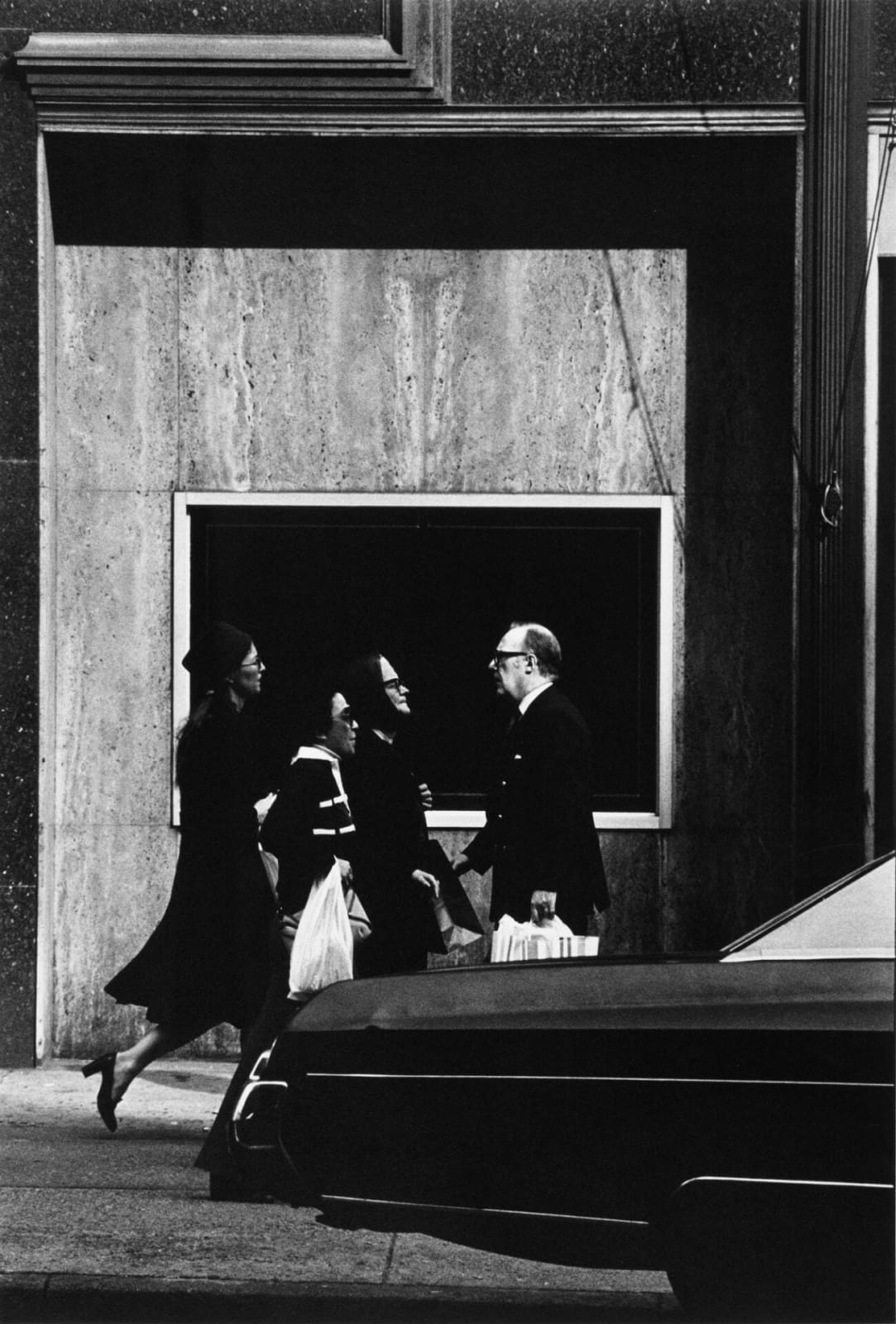 Louis Stettner, On Fifth Avenue, 1976