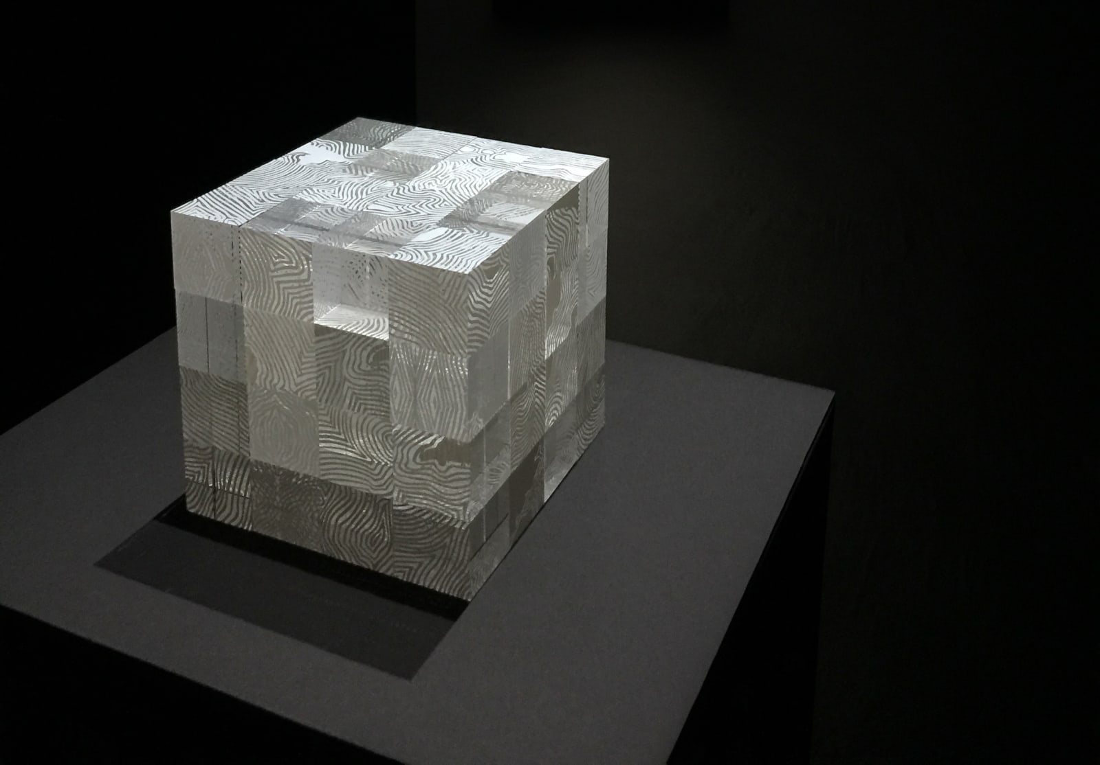 大卷伸嗣, 漂浮—構築之詩方塊 b Flotage-tectonics cube b, 2015