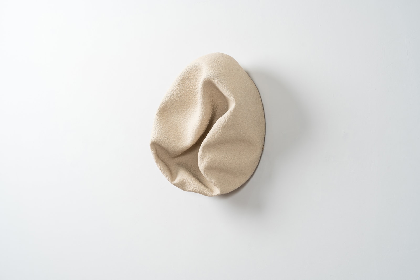 洪聖雄, 《砌殼 31》 Stacking Shells 31, 2025