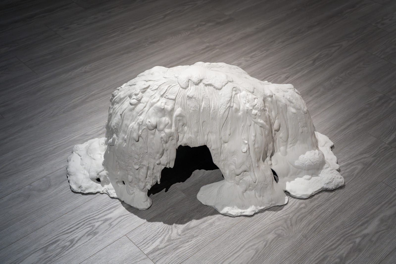 大卷伸嗣, 《漂浮–背景III》Flotage - Landscape on the Back III, 2024