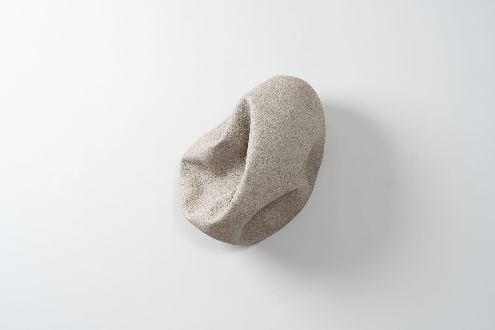 洪聖雄, 《砌殼 27》 Stacking Shells 27, 2025