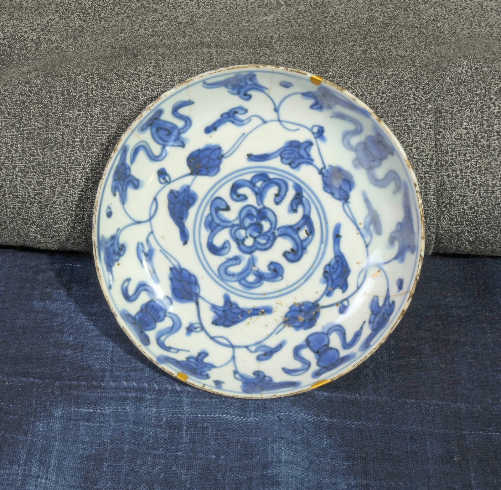artisan's name unknown, Jingdezhen 景徳鎮 plates (set of 16), Turn of the 18th century