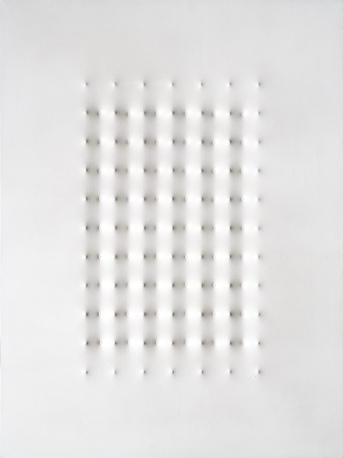 Enrico Castellani, Superficie bianca, 1964