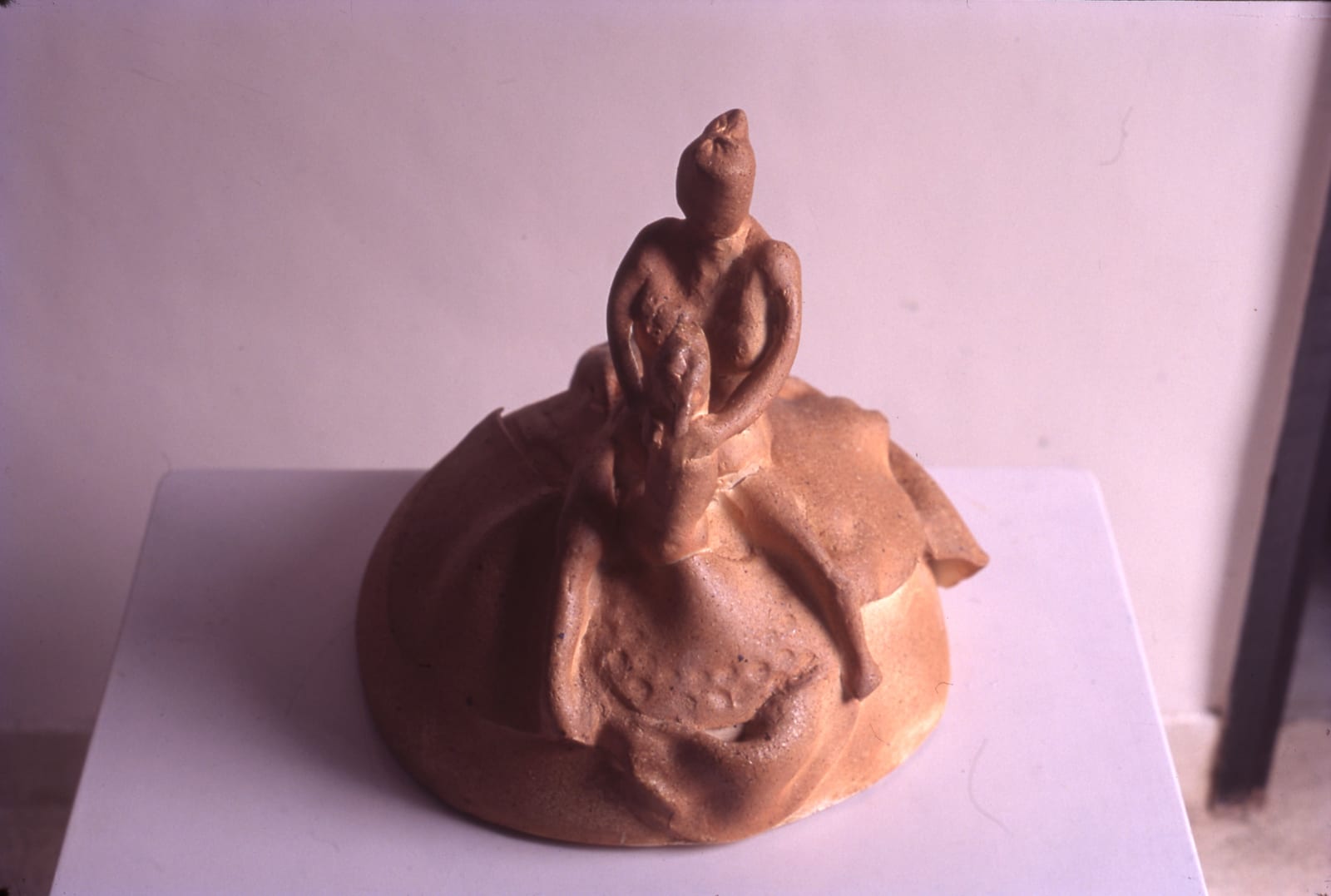 Mrinalini Mukherjee, FOOT PRINTS IN THE SAND III, 1995