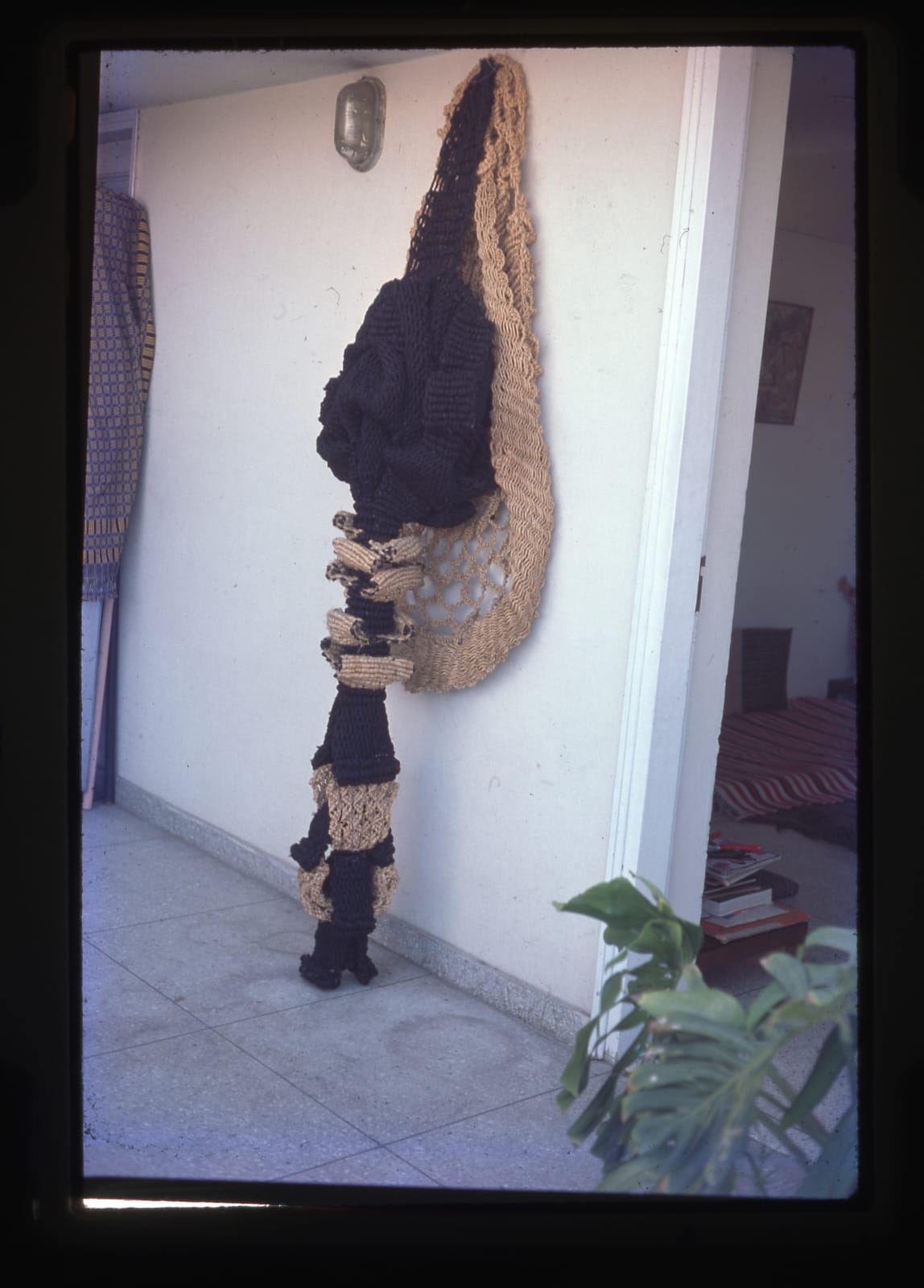 Mrinalini Mukherjee, BLACK FORMATION, 1975/76