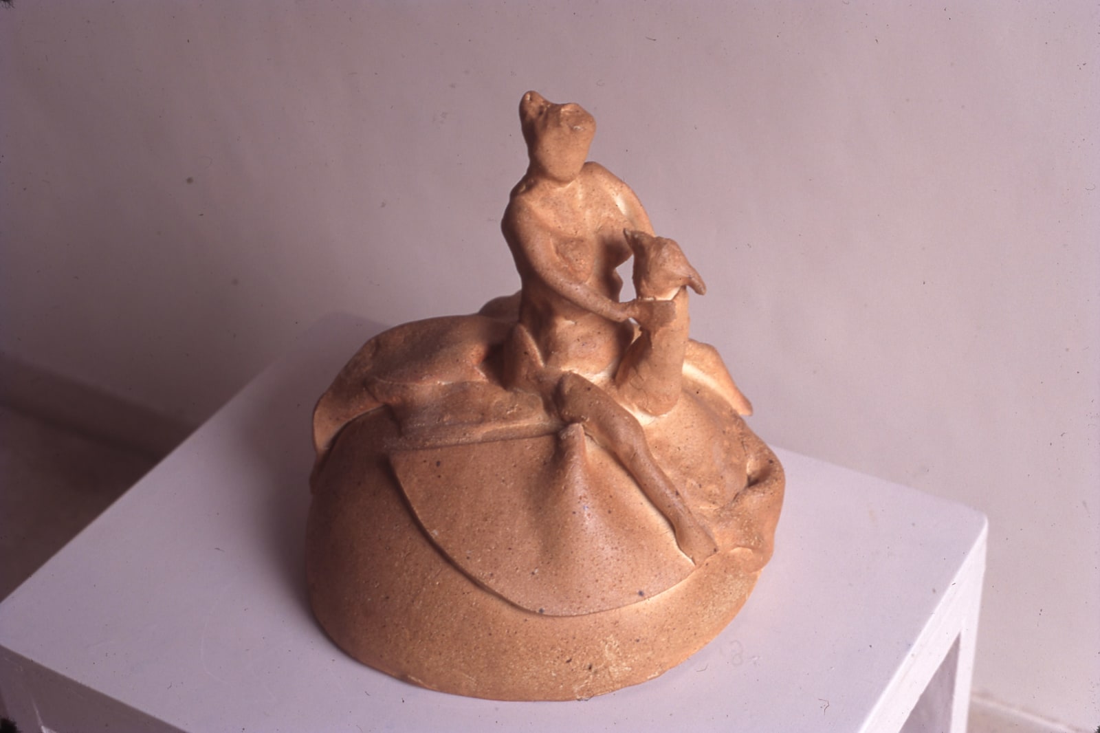 Mrinalini Mukherjee, FOOT PRINTS IN THE SAND III, 1995