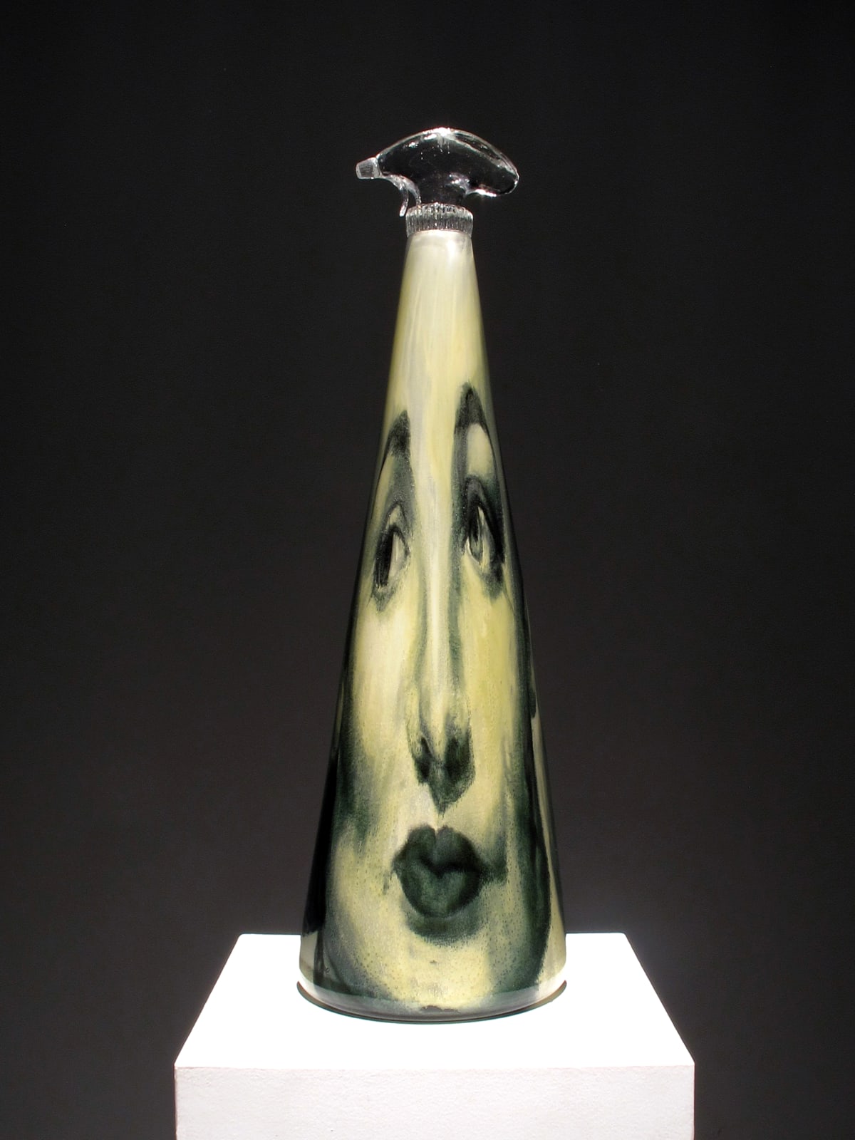 Joanna Manousis, Self-Contained Spray (No. 13)