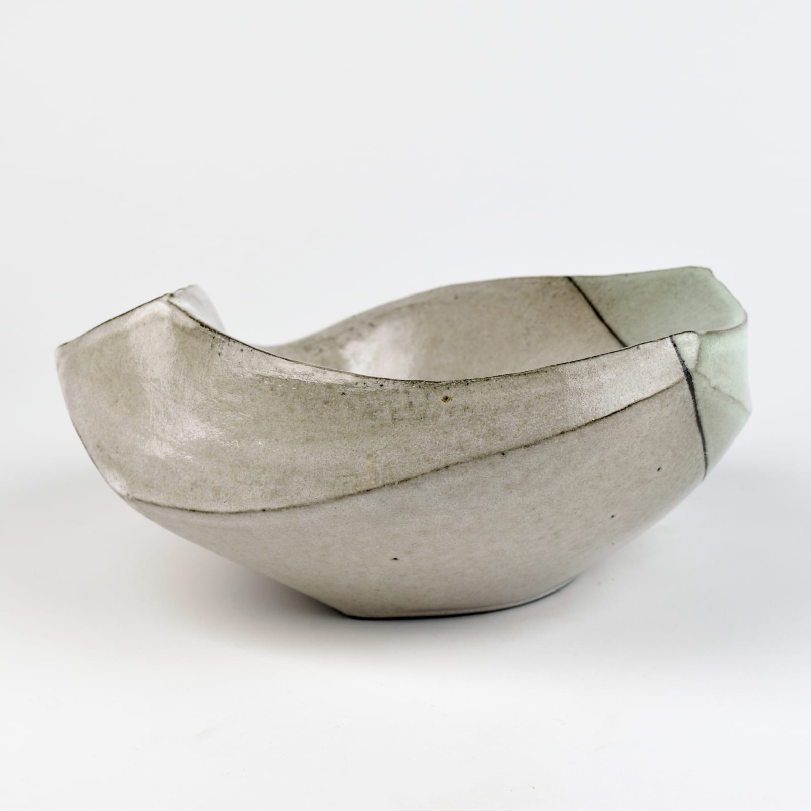 Jerilyn Virden, Facet Bowl (White and Bermuda)