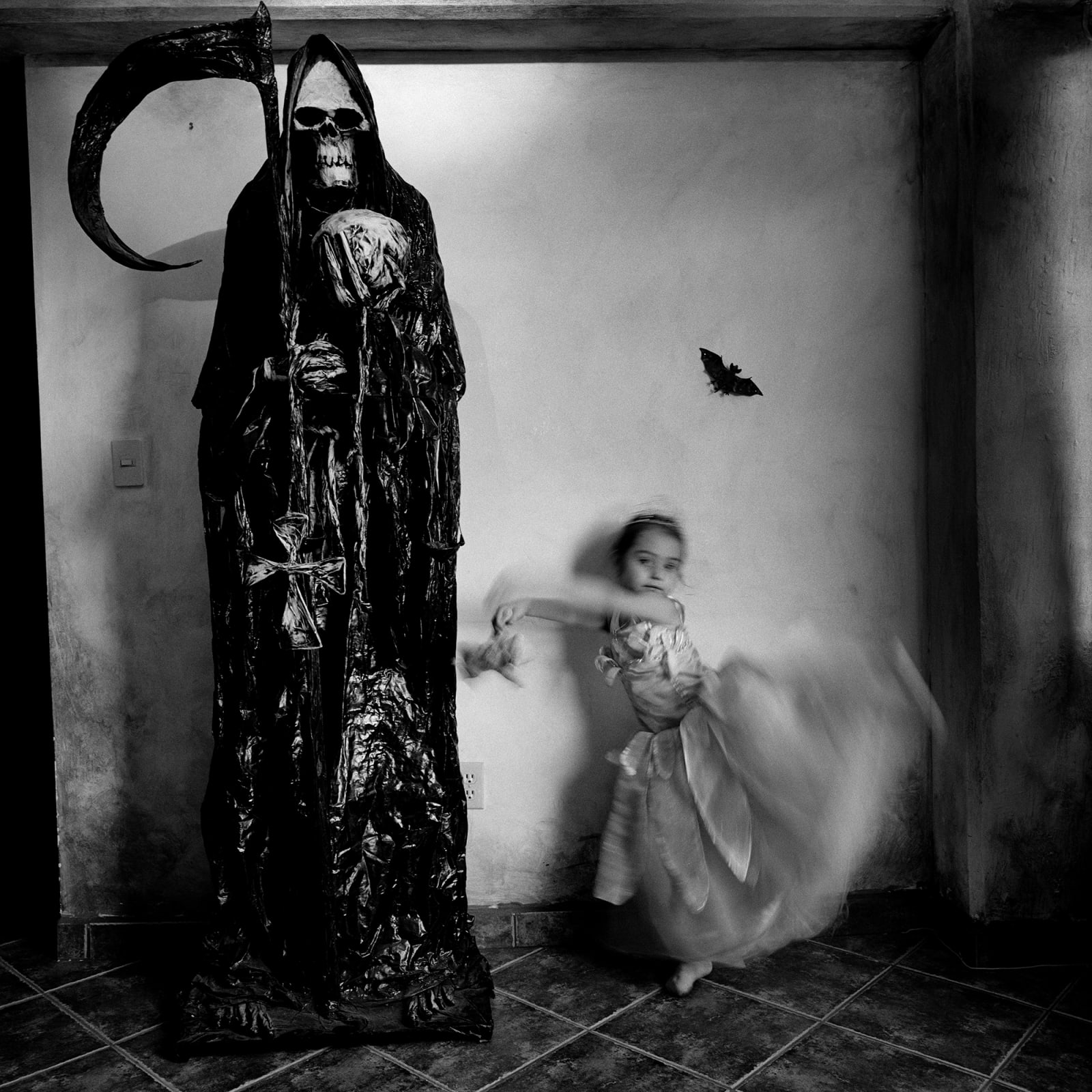 Maya Goded, Pink in the Dark, 2004