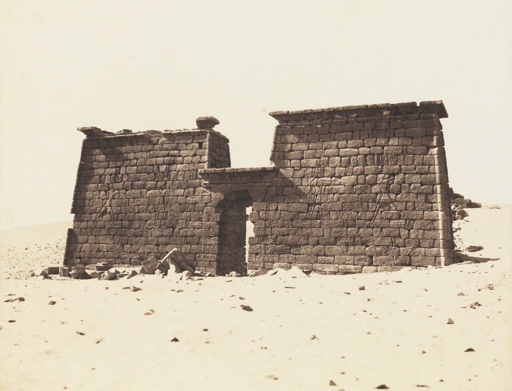 Félix Teynard, Sébôuah, Temple - Vue Générale du Pylône, Nubie, 1851-52