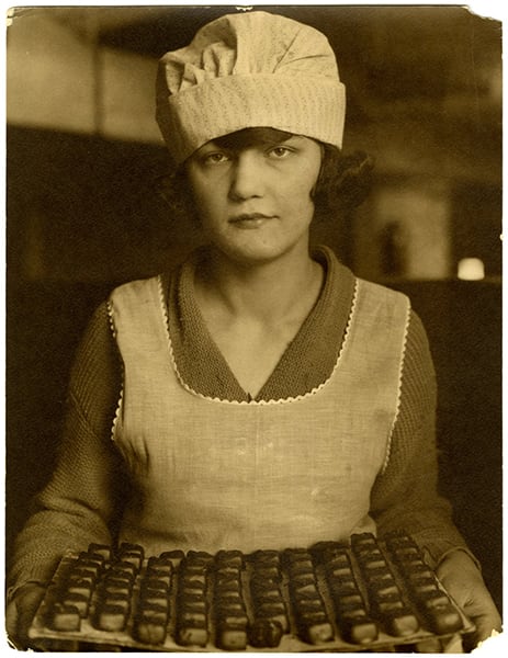 Lewis Hine, Candy worker, New York, 1925 (c.)