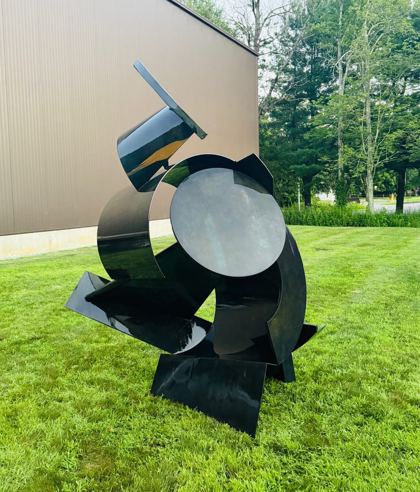 Michael_Steiner- Morrison-Gallery-against the beat”, 1989 bronze 102 1/2 x 82 x 54” addition of 6,
